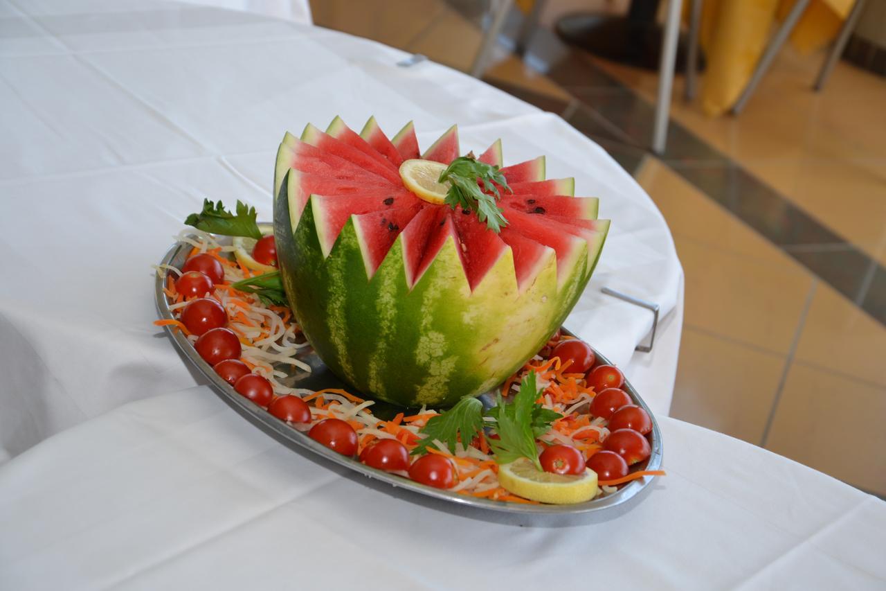 Hotel Atlas Алба Адриатика Екстериор снимка