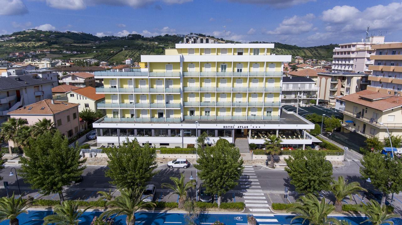 Hotel Atlas Алба Адриатика Екстериор снимка